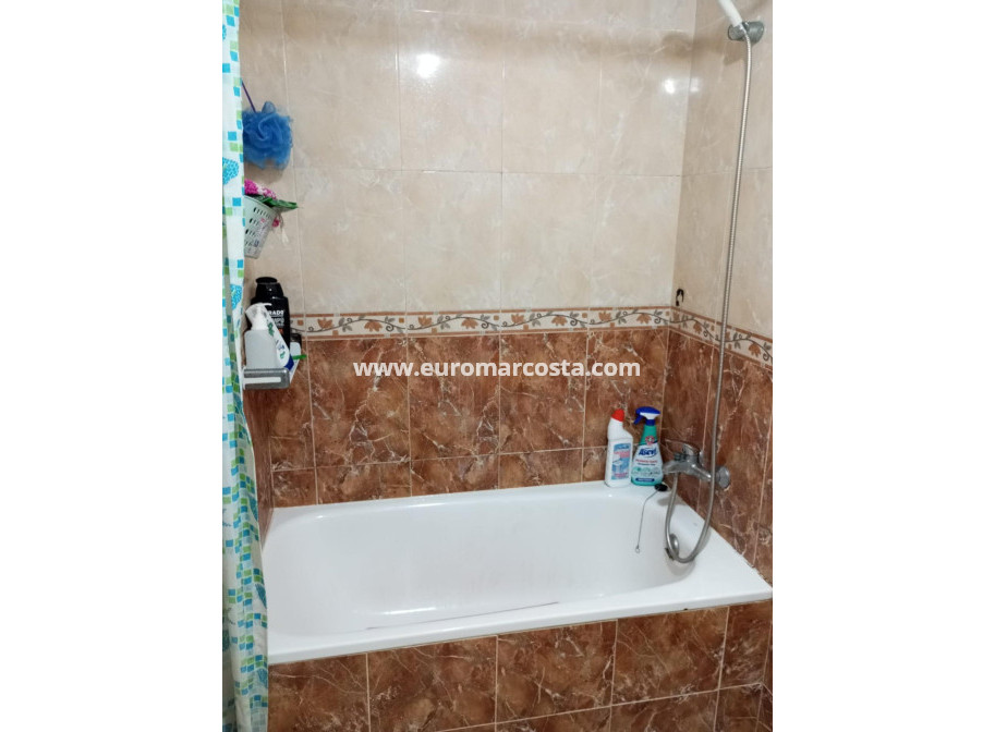 Sale - Apartment / flat - Torrevieja - TORREVIEJA