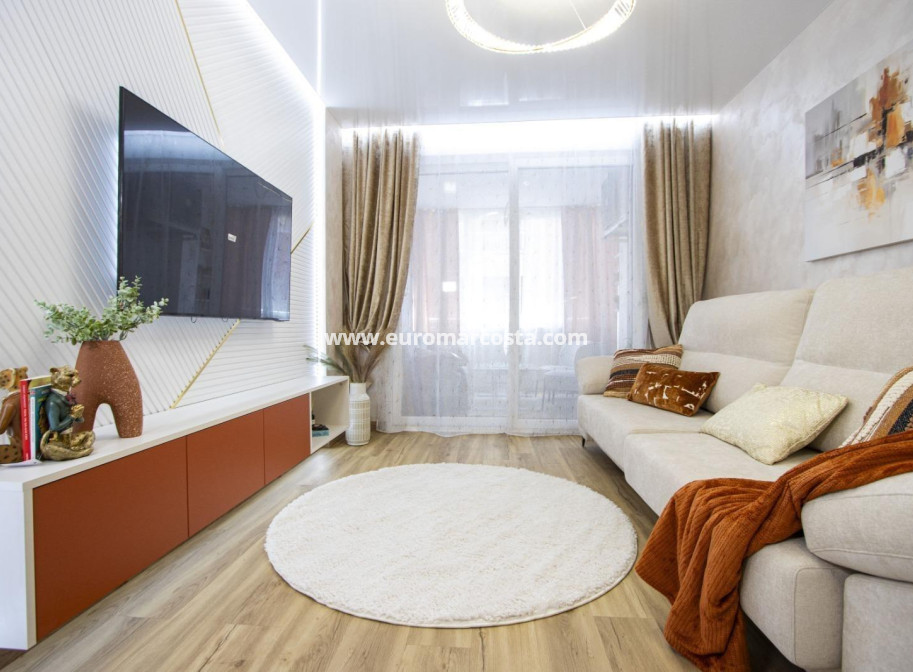 Objekte zum Wiederverkauf - Wohnung - Torrevieja - TORREVIEJA