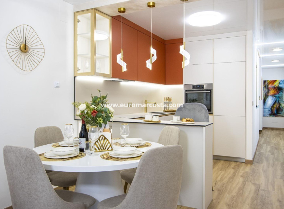 Objekte zum Wiederverkauf - Wohnung - Torrevieja - TORREVIEJA
