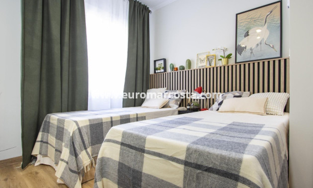 Objekte zum Wiederverkauf - Wohnung - Torrevieja - TORREVIEJA