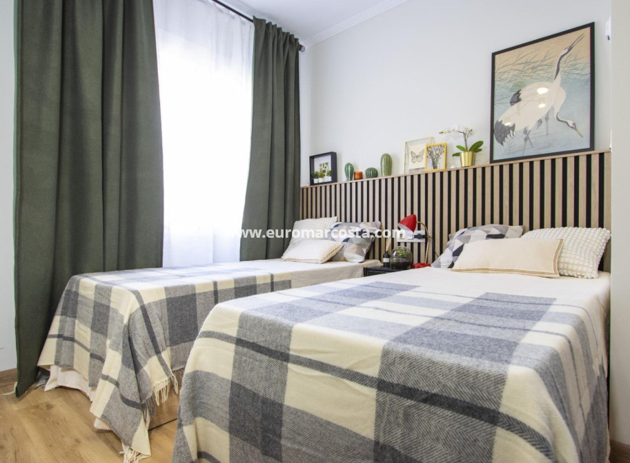 Objekte zum Wiederverkauf - Wohnung - Torrevieja - TORREVIEJA