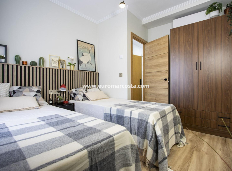 Objekte zum Wiederverkauf - Wohnung - Torrevieja - TORREVIEJA
