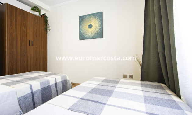 Objekte zum Wiederverkauf - Wohnung - Torrevieja - TORREVIEJA