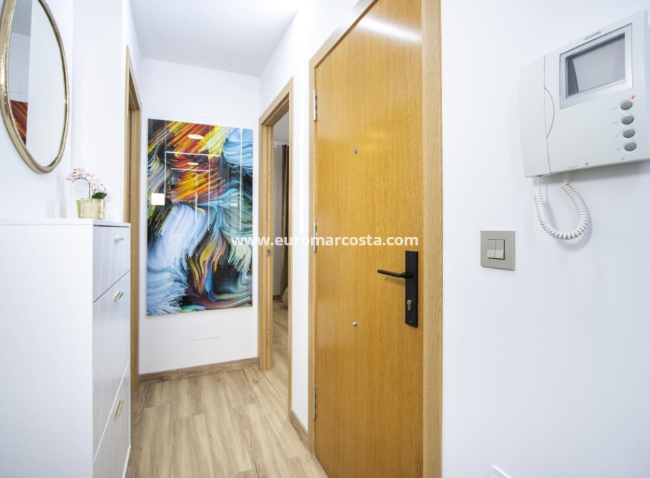 Objekte zum Wiederverkauf - Wohnung - Torrevieja - TORREVIEJA
