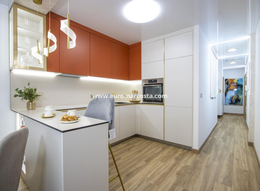 Objekte zum Wiederverkauf - Wohnung - Torrevieja - TORREVIEJA