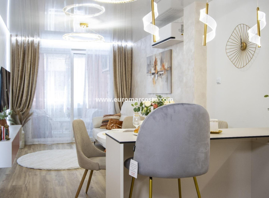 Objekte zum Wiederverkauf - Wohnung - Torrevieja - TORREVIEJA