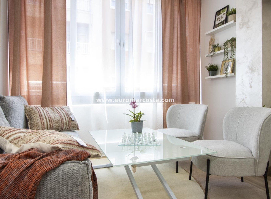 Objekte zum Wiederverkauf - Wohnung - Torrevieja - TORREVIEJA