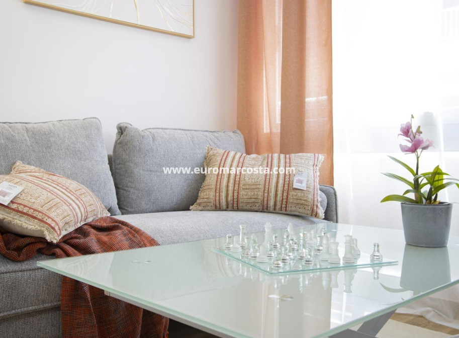 Objekte zum Wiederverkauf - Wohnung - Torrevieja - TORREVIEJA