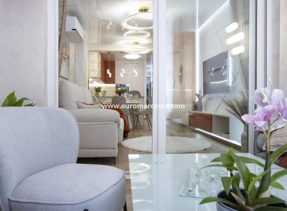 Objekte zum Wiederverkauf - Wohnung - Torrevieja - TORREVIEJA