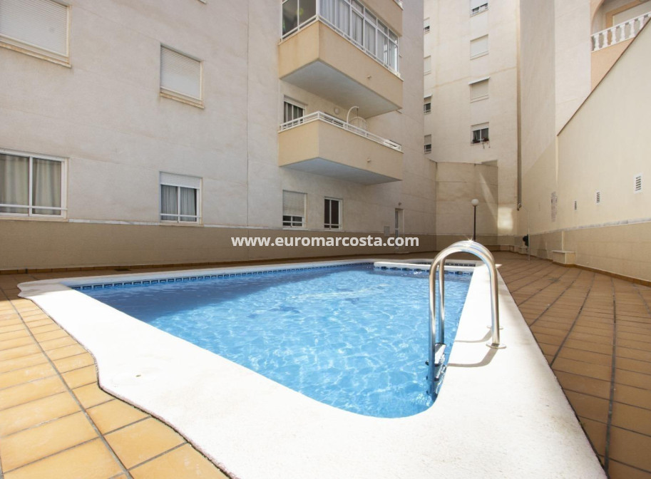 Objekte zum Wiederverkauf - Wohnung - Torrevieja - TORREVIEJA