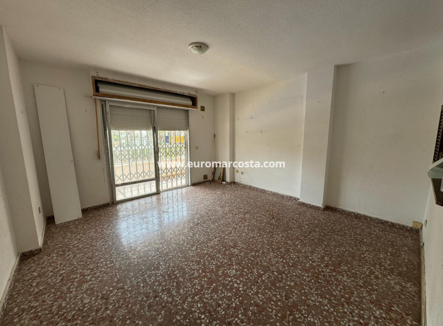 Objekte zum Wiederverkauf - Wohnung - Torrevieja - Orihuela Costa