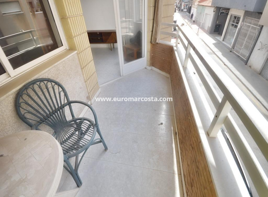 Objekte zum Wiederverkauf - Wohnung - Torrevieja - TORREVIEJA