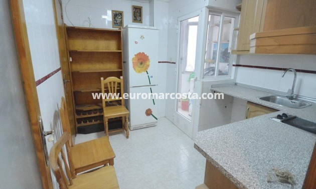 Objekte zum Wiederverkauf - Wohnung - Torrevieja - TORREVIEJA