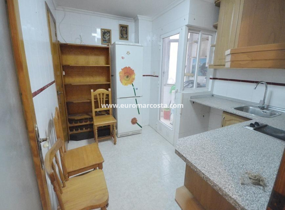 Objekte zum Wiederverkauf - Wohnung - Torrevieja - TORREVIEJA