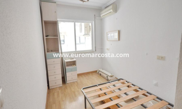 Objekte zum Wiederverkauf - Wohnung - Torrevieja - TORREVIEJA