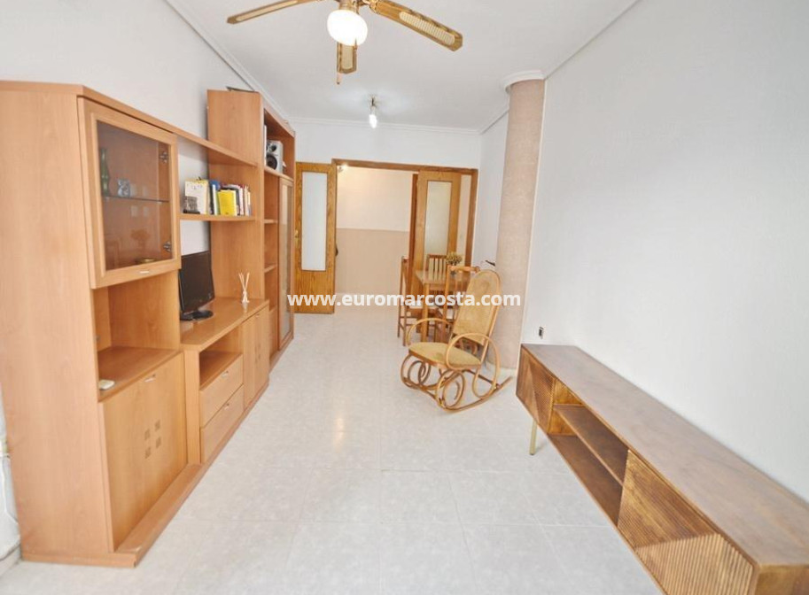 Objekte zum Wiederverkauf - Wohnung - Torrevieja - TORREVIEJA