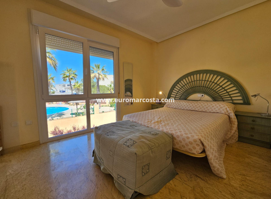 Objekte zum Wiederverkauf - Villa freitstehend - Torrevieja - Orihuela Costa
