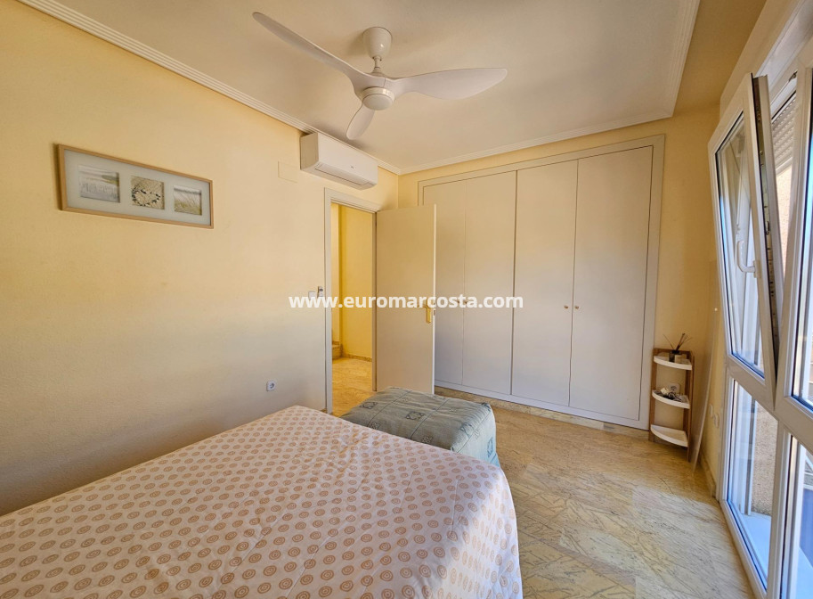 Objekte zum Wiederverkauf - Villa freitstehend - Torrevieja - Orihuela Costa