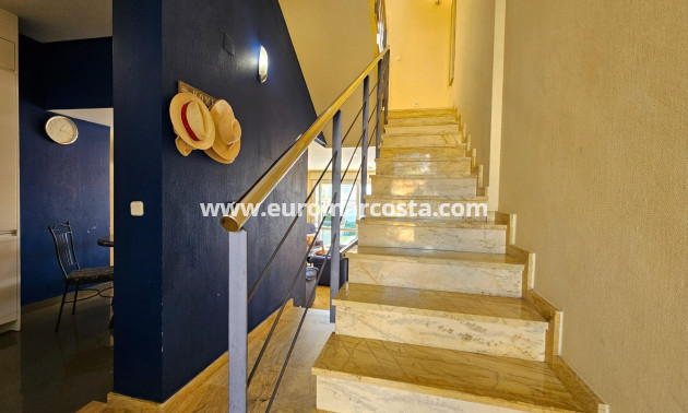 Objekte zum Wiederverkauf - Villa freitstehend - Torrevieja - Orihuela Costa