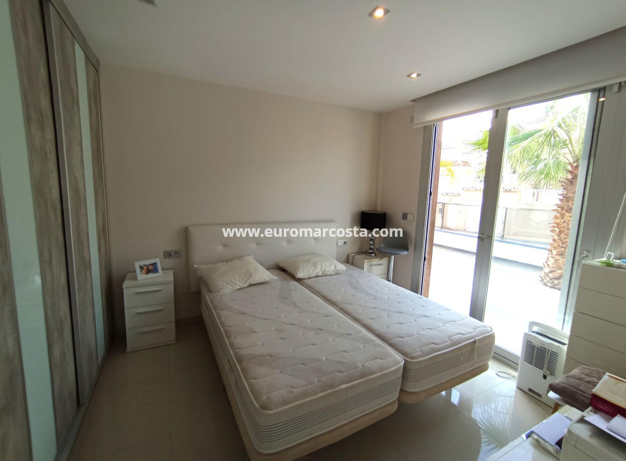 Objekte zum Wiederverkauf - Villa freitstehend - Orihuela - Orihuela Ciudad