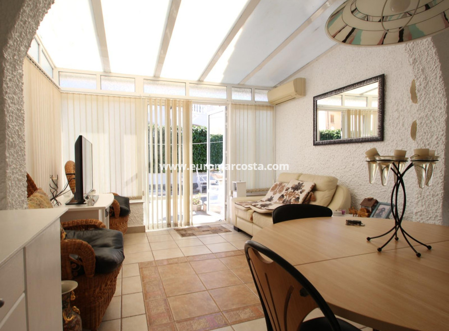 Sale - Villa - Torrevieja - TORREVIEJA