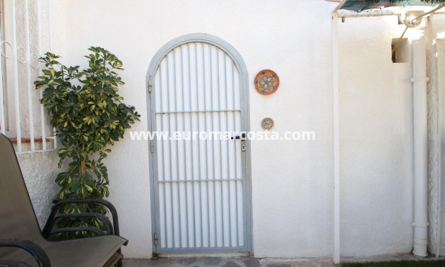 Sale - Villa - Torrevieja - TORREVIEJA