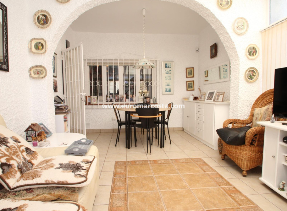 Sale - Villa - Torrevieja - TORREVIEJA