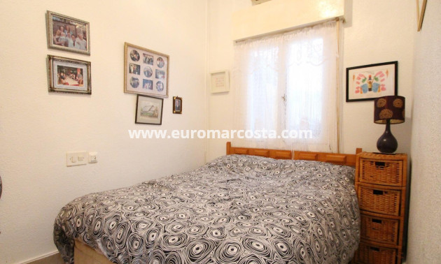 Sale - Villa - Torrevieja - TORREVIEJA