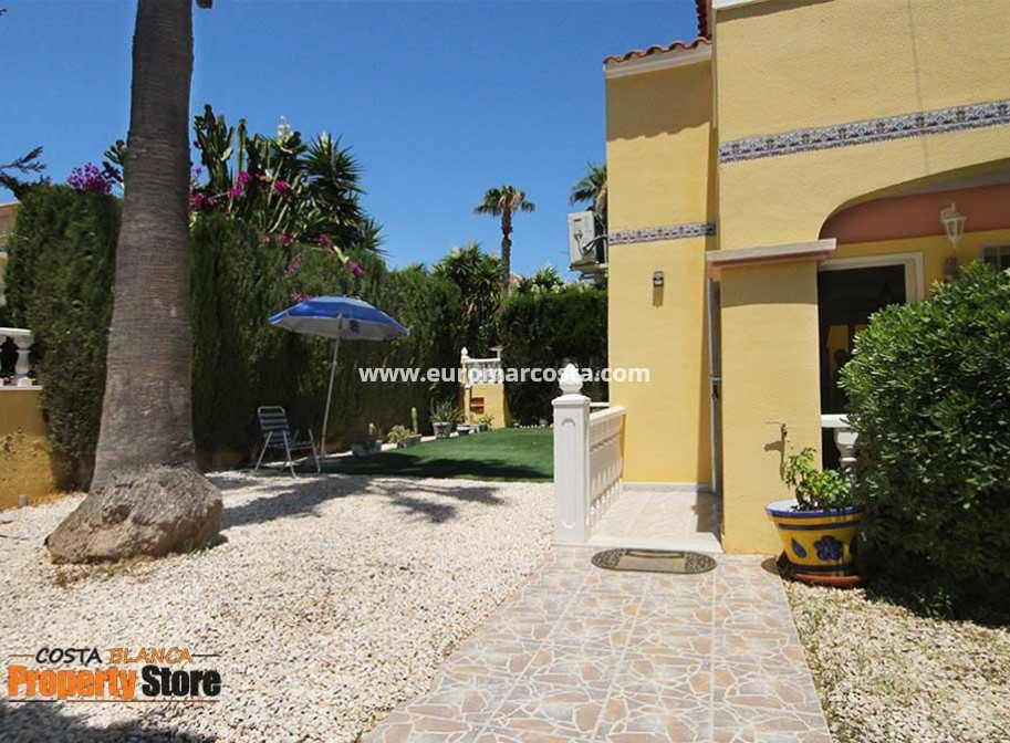 Sale - Villa - Torrevieja - TORREVIEJA