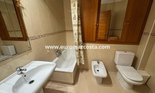 Venta - Adosado - Torrevieja - Aguas Nuevas