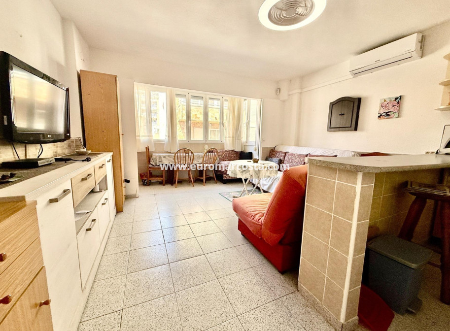 Objekte zum Wiederverkauf - Wohnung - Torrevieja - TORREVIEJA