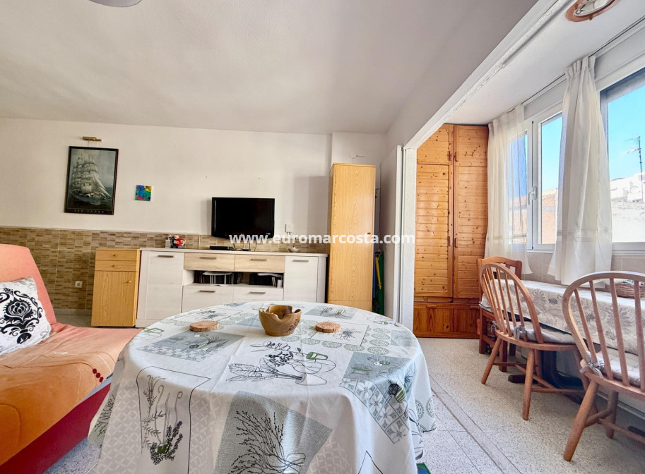 Objekte zum Wiederverkauf - Wohnung - Torrevieja - TORREVIEJA