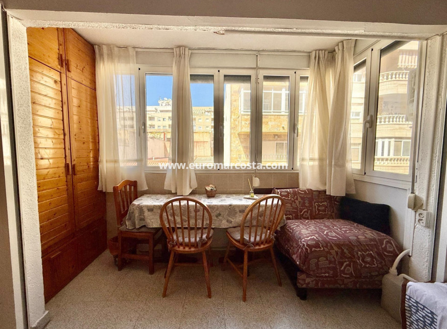 Objekte zum Wiederverkauf - Wohnung - Torrevieja - TORREVIEJA