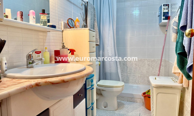 Objekte zum Wiederverkauf - Wohnung - Torrevieja - TORREVIEJA