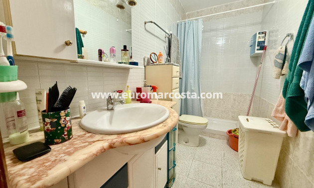 Objekte zum Wiederverkauf - Wohnung - Torrevieja - TORREVIEJA