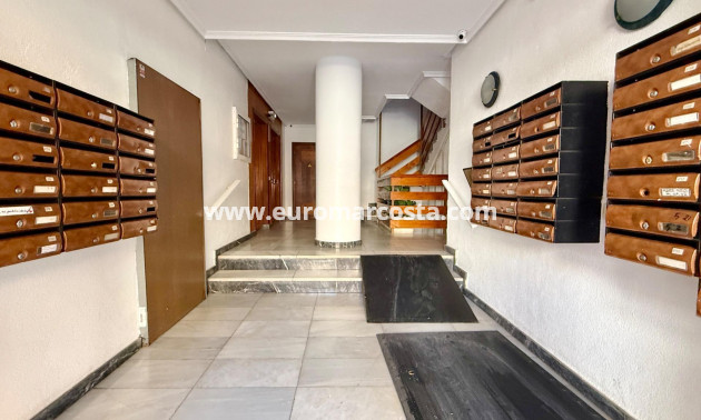 Objekte zum Wiederverkauf - Wohnung - Torrevieja - TORREVIEJA