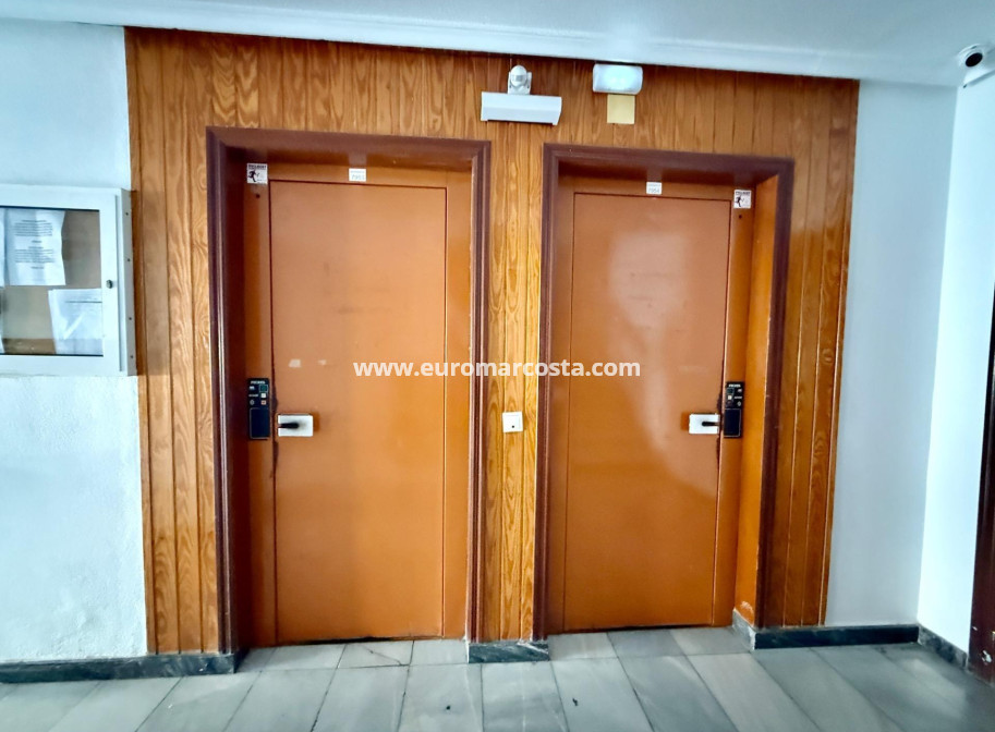 Objekte zum Wiederverkauf - Wohnung - Torrevieja - TORREVIEJA
