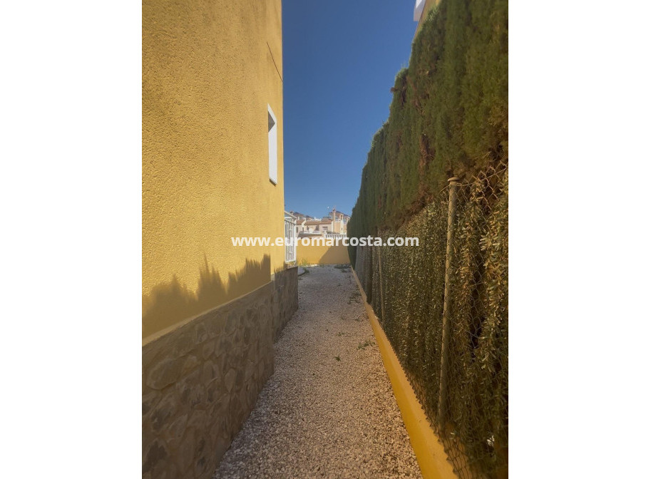 Objekte zum Wiederverkauf - Casa - Guardamar del Segura - EL RASO