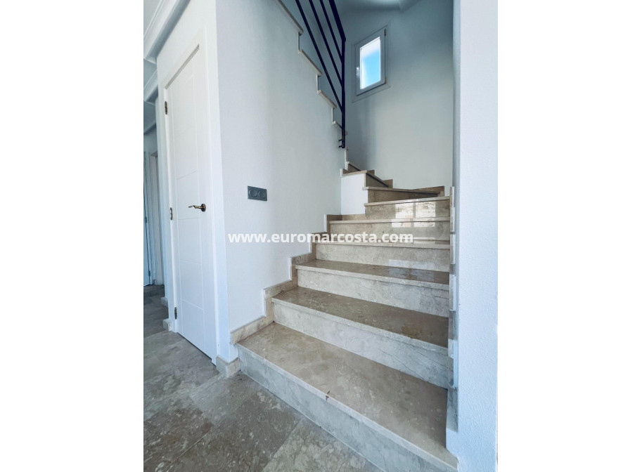 Objekte zum Wiederverkauf - Casa - Guardamar del Segura - EL RASO