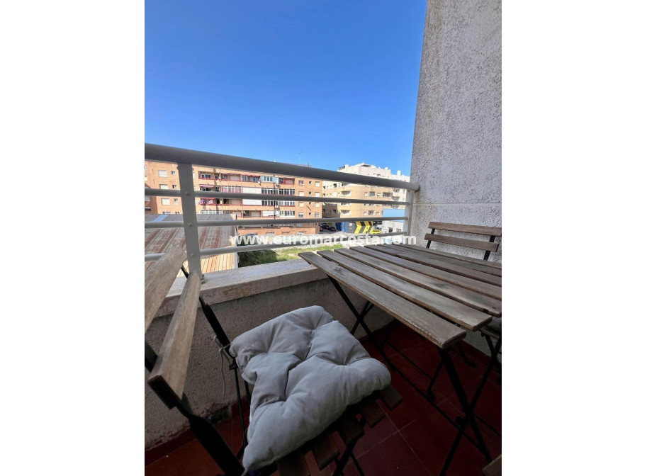 Objekte zum Wiederverkauf - Wohnung - Torrevieja - TORREVIEJA