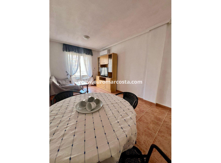 Objekte zum Wiederverkauf - Wohnung - Torrevieja - TORREVIEJA