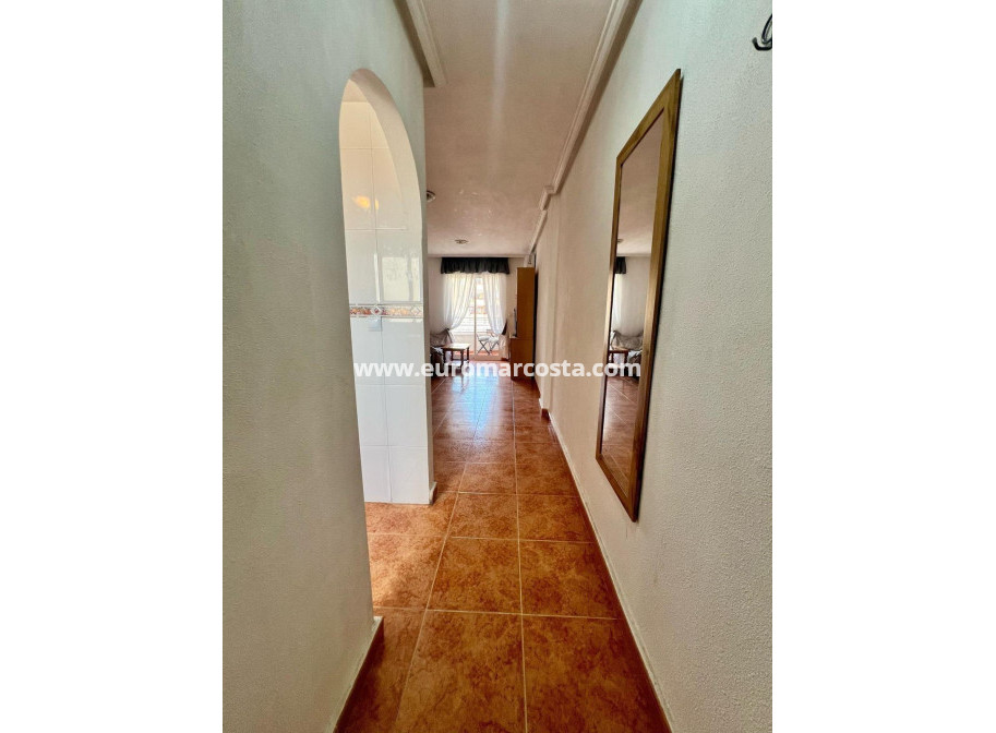 Objekte zum Wiederverkauf - Wohnung - Torrevieja - TORREVIEJA