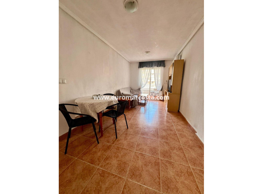 Objekte zum Wiederverkauf - Wohnung - Torrevieja - TORREVIEJA
