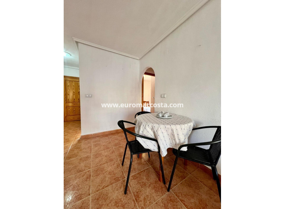 Objekte zum Wiederverkauf - Wohnung - Torrevieja - TORREVIEJA