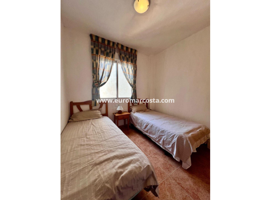 Objekte zum Wiederverkauf - Wohnung - Torrevieja - TORREVIEJA