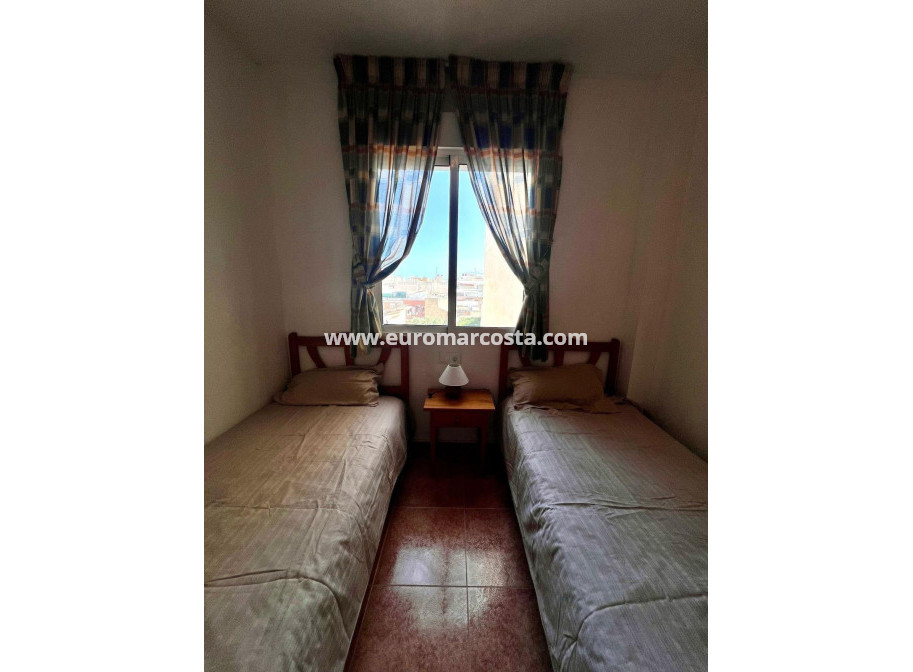 Objekte zum Wiederverkauf - Wohnung - Torrevieja - TORREVIEJA