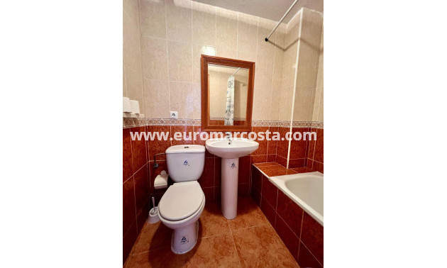 Objekte zum Wiederverkauf - Wohnung - Torrevieja - TORREVIEJA