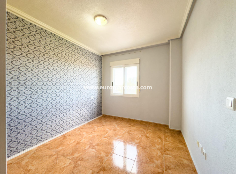 Venta - Apartamento / piso - Torrevieja - TORREVIEJA