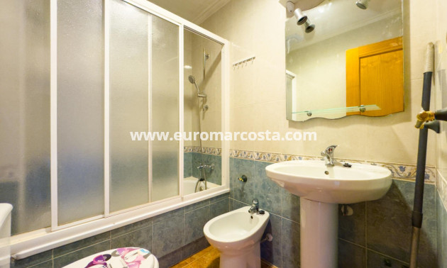 Venta - Apartamento / piso - Torrevieja - TORREVIEJA