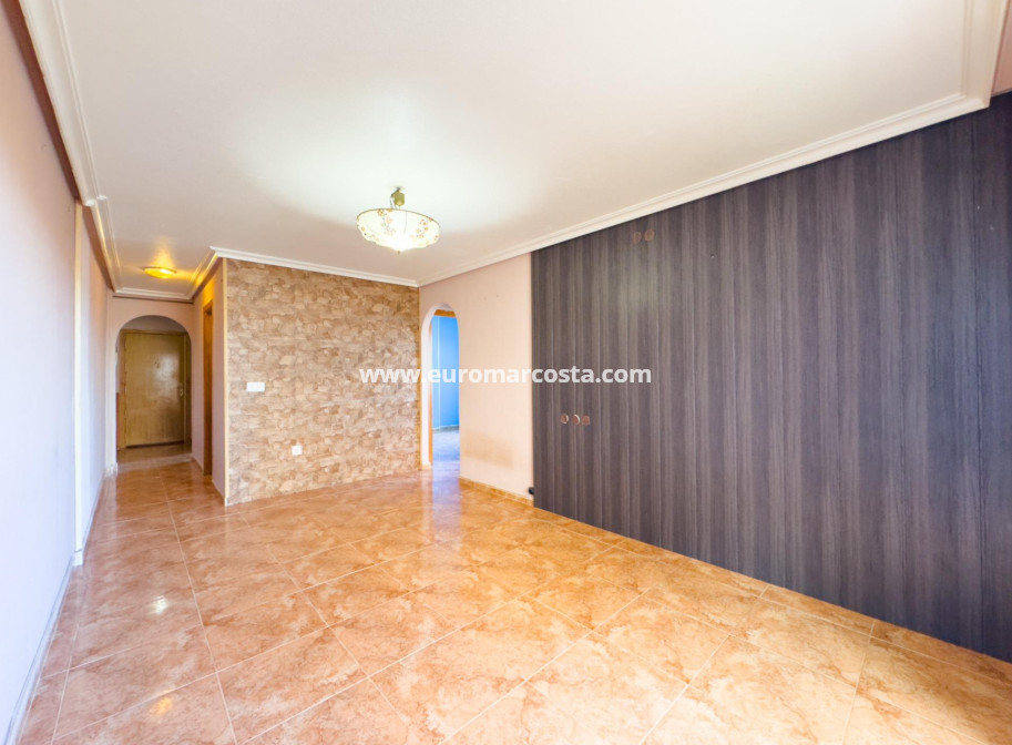 Venta - Apartamento / piso - Torrevieja - TORREVIEJA